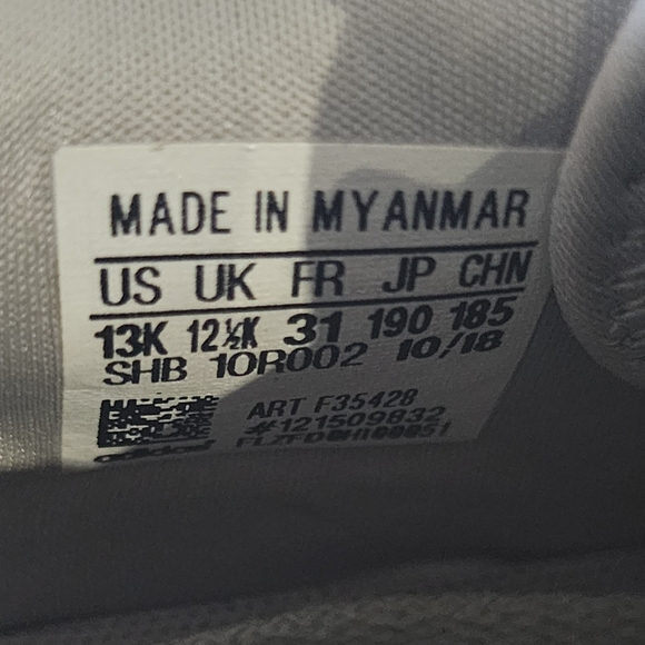 Cloudform Gym Shoes - Picture 6 of 8